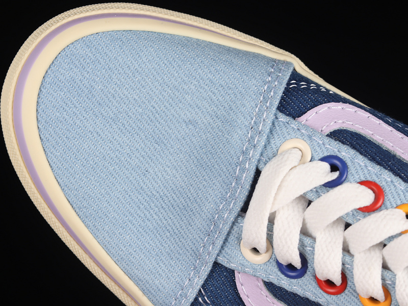 Emma Mulholland On Holiday Old Skool Blue/Purple/Navy Blue-Beige 13