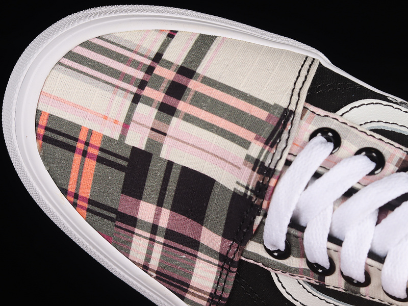 Old Skool Plaid Patchwork Black/White/Red 19