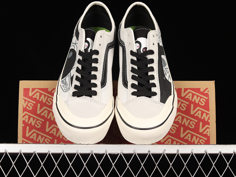 Style 36 Decon Sf White/White/Black 15