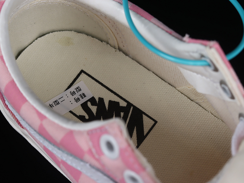 Old Skool White/Pink/Pink 9