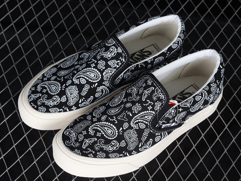 Classic Slip-On Shoes Black/White/Black 27