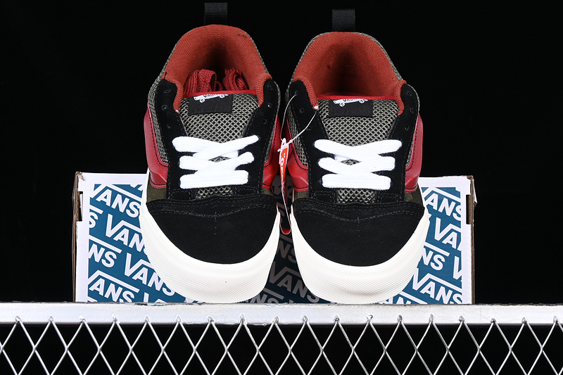 Vans Classics Knu Skool 2023 White/Black/Red 11