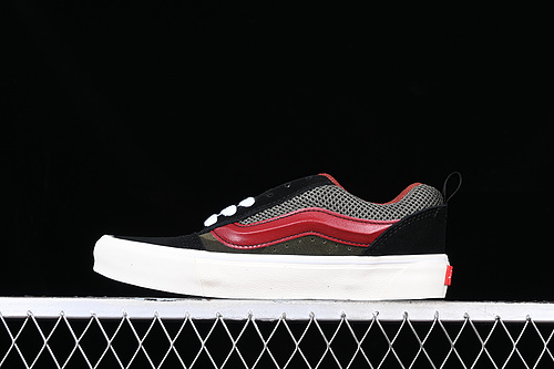 Vans Classics Knu Skool 2023 White/Black/Red 27