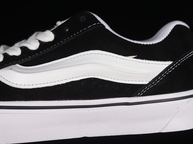 Knu Skool Shoes Black/True White/Black 15