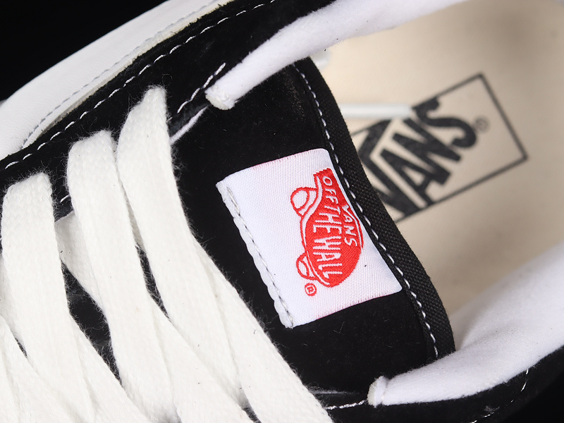 Knu Skool Shoes Black/True White/Black 29