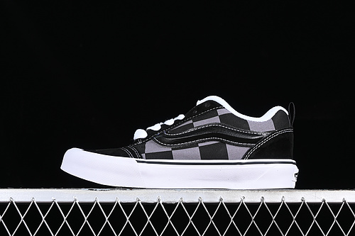 Vans Classics Knu Skool White/Black/Grey 17