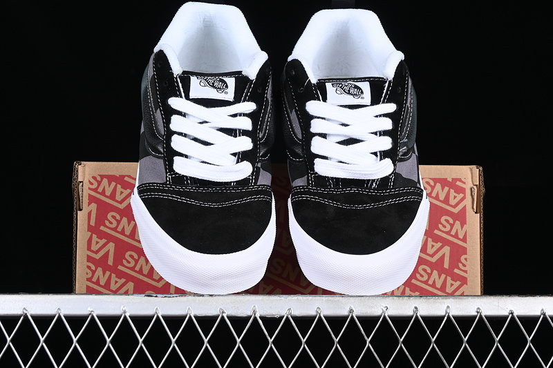 Vans Classics Knu Skool White/Black/Grey 19