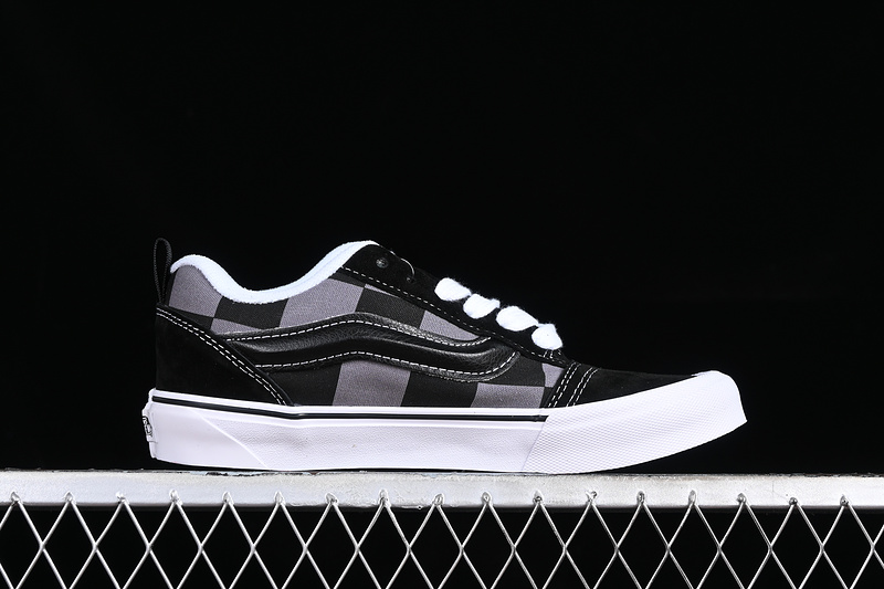 Vans Classics Knu Skool White/Black/Grey 21