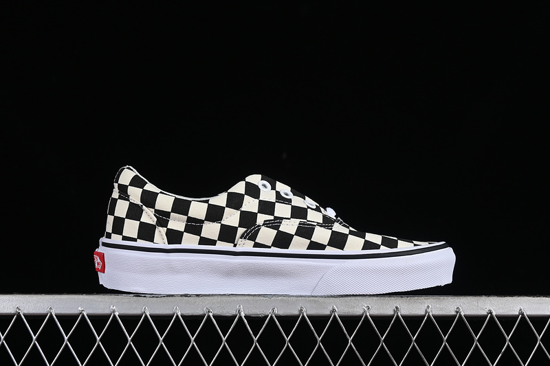 Vans Authentic Golden Coast White/Black 17