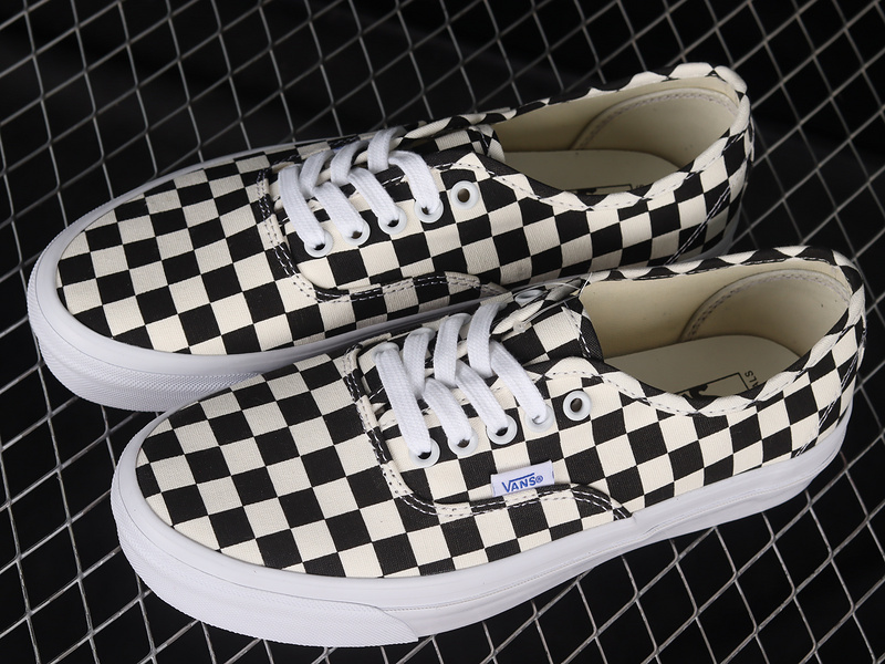 Vans Vault Authentic Lx Og Black/Black/White 17