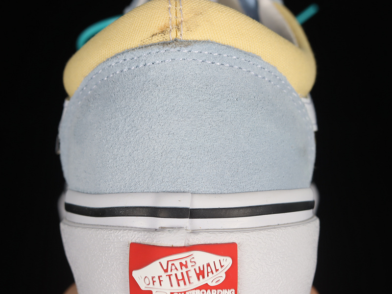 Old Skool Skate White/Blue/Black/Yeiiow 23