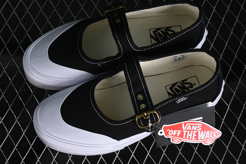 Vans Mary Jane White/Black 29