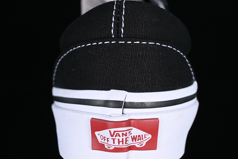 Vans Classic Slip-On Flame Skull White/Black 7