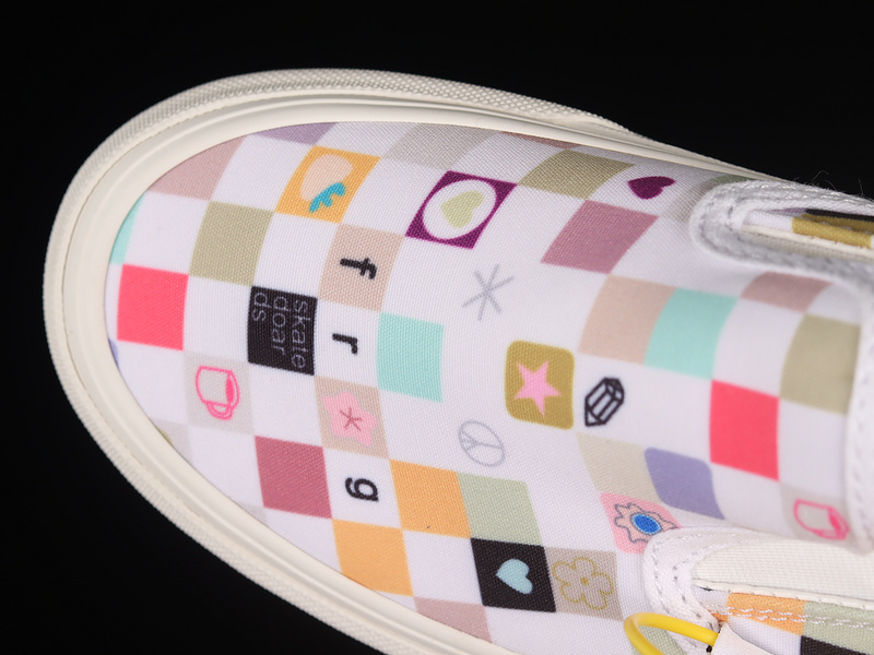 Frog Skate X Slip-On Ltd White/Beige/Multi-Color 21