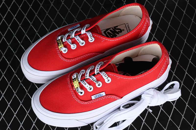 Vault Og Low Top Casual Sneakers Red/White 25