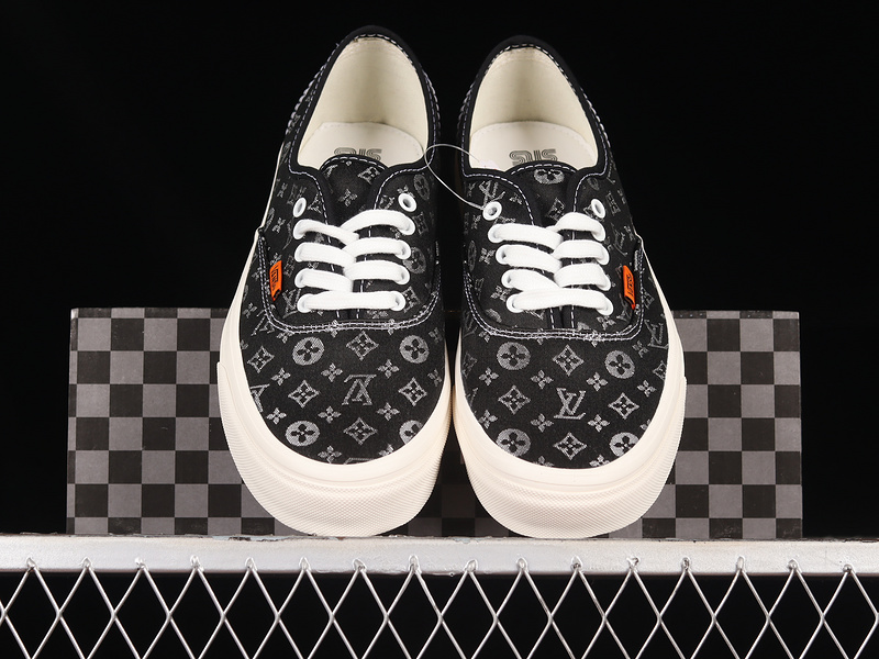 Sns Lv Checkerboard/Black/White 11