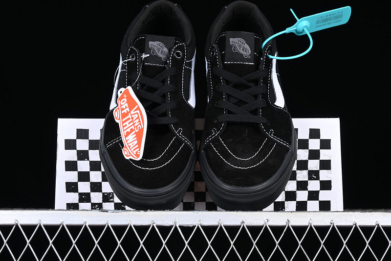 Sk8 Low Black/White 7