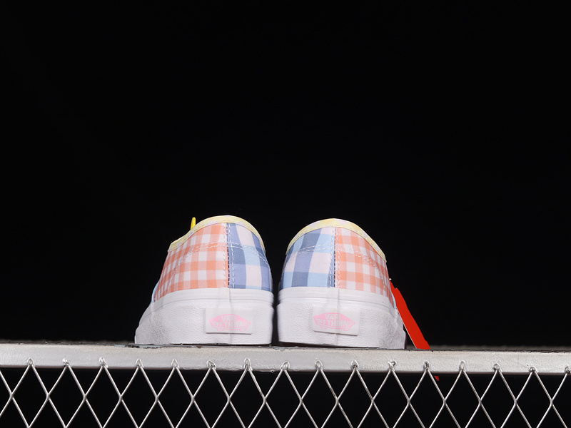 Authentic White/Pink/Blue 5