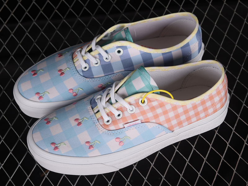 Authentic White/Pink/Blue 21