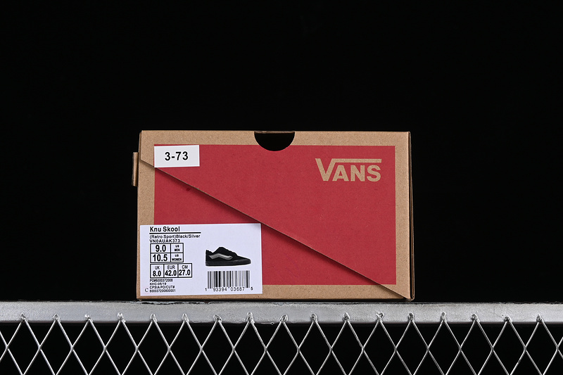 Vans Classics Knu Skool Black/Grey 19