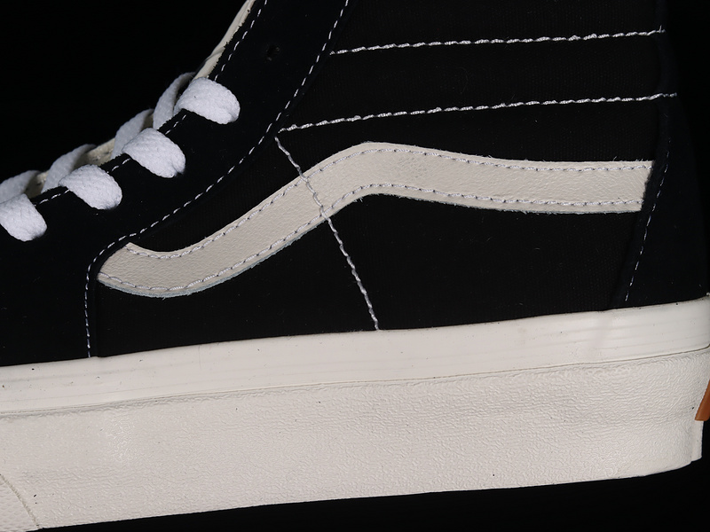 Sk8-Hi Vr3 Shoes Black/Black/Beige 25