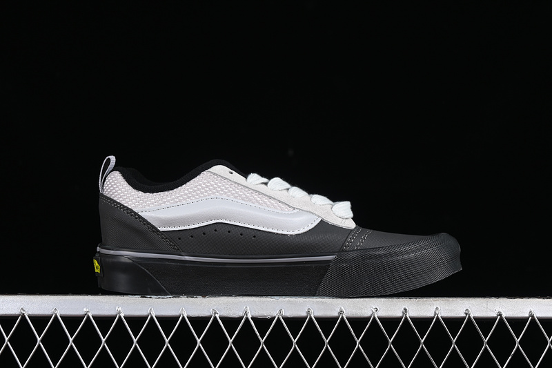 Vans Og Classic Slip-Og Black/Grey 15