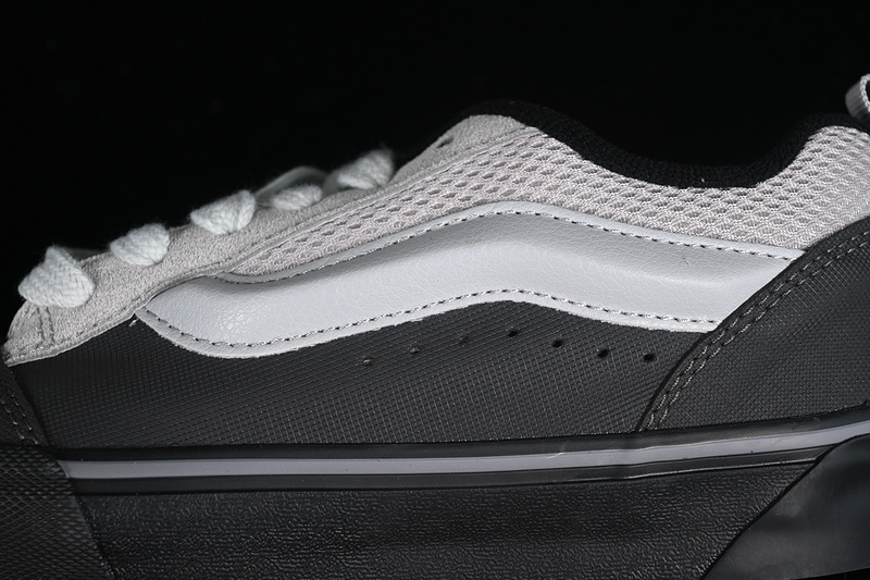 Vans Og Classic Slip-Og Black/Grey 17