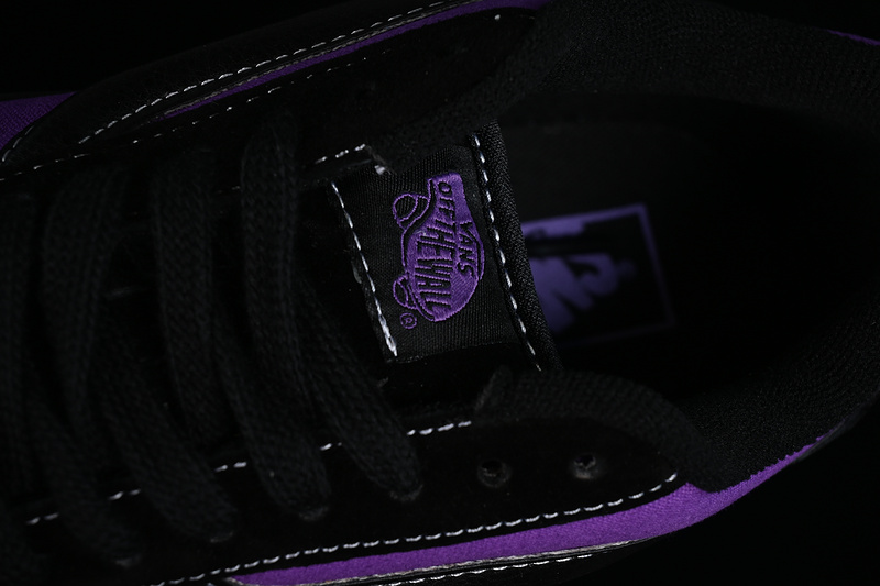 Vans Classics Knu Skool Black/Purple 27