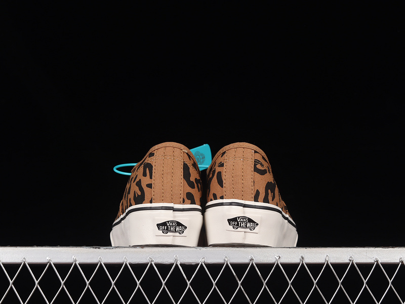 Authentic 2023 Brown/Leopard Print/Beige 17