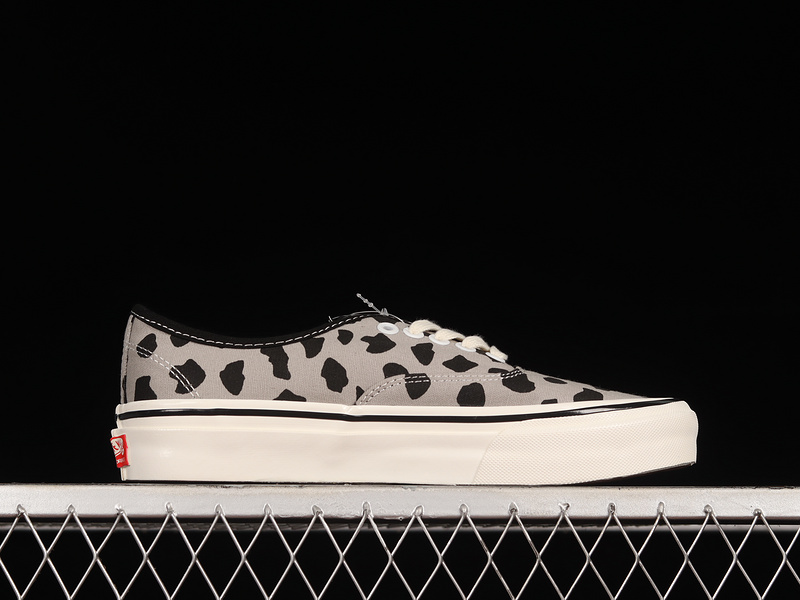 Authentic X Wacko Maria Grey/Black/Leopard Print 7