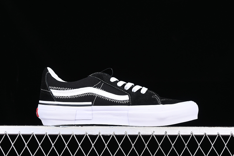 Sk8 Low Low Top Casual Sneakers White/Black 25