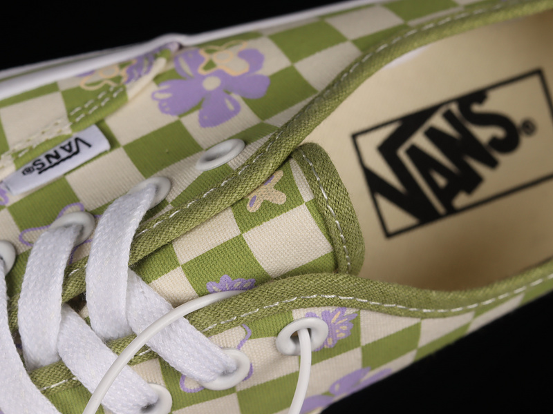 Wallpaper Authentic Shoes Fresh Green/White 27