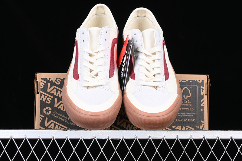 Style 136 Vr3 White/Red/Beige/Brown 13