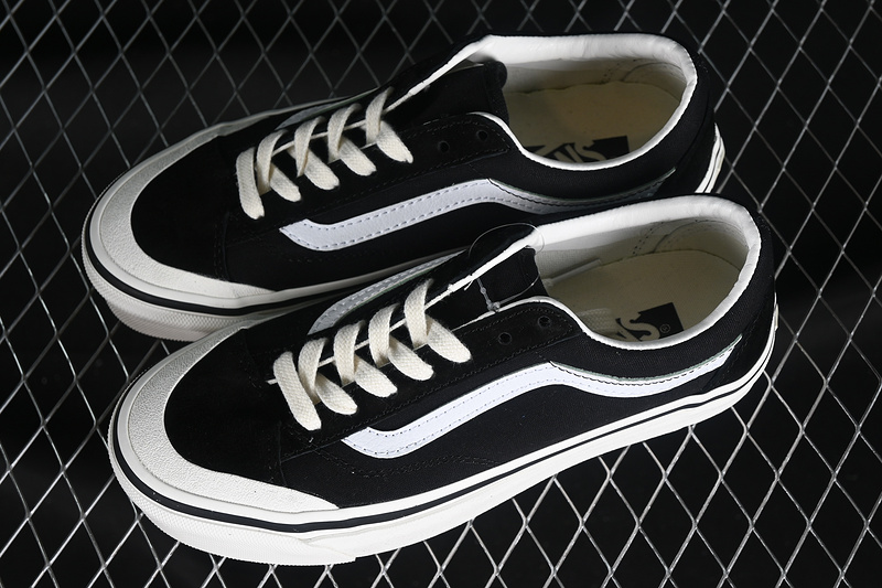 Vans Old Skool Reissue 136 White/Black 11