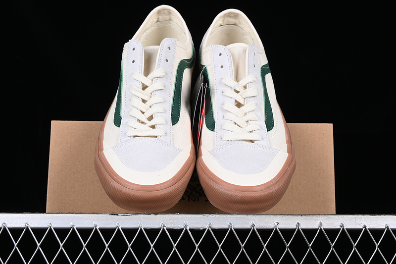 Style 136 Vr3 White/Green/Beige/Brown 15