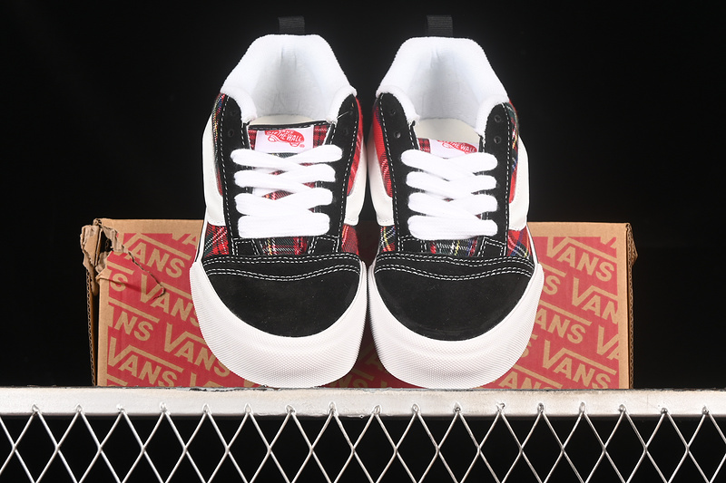 Vans Classics Knu Skool White/Black/Red 3