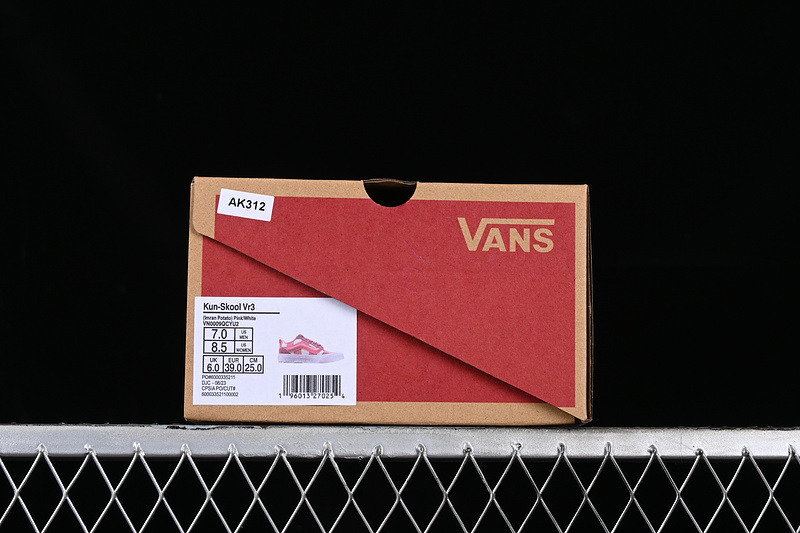 Vans Classics Knu Skool 2023 White/Pink 19