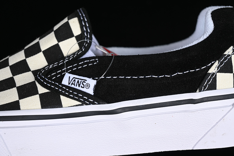 Vans Knu Slip-On White/Black 7