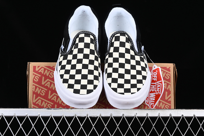 Vans Knu Slip-On White/Black 15