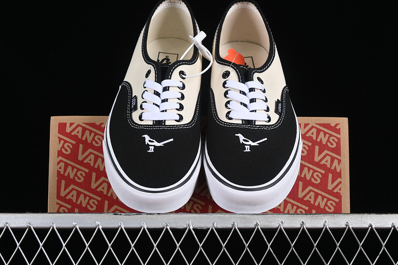 Vans Authentic White/Black/Grey 27