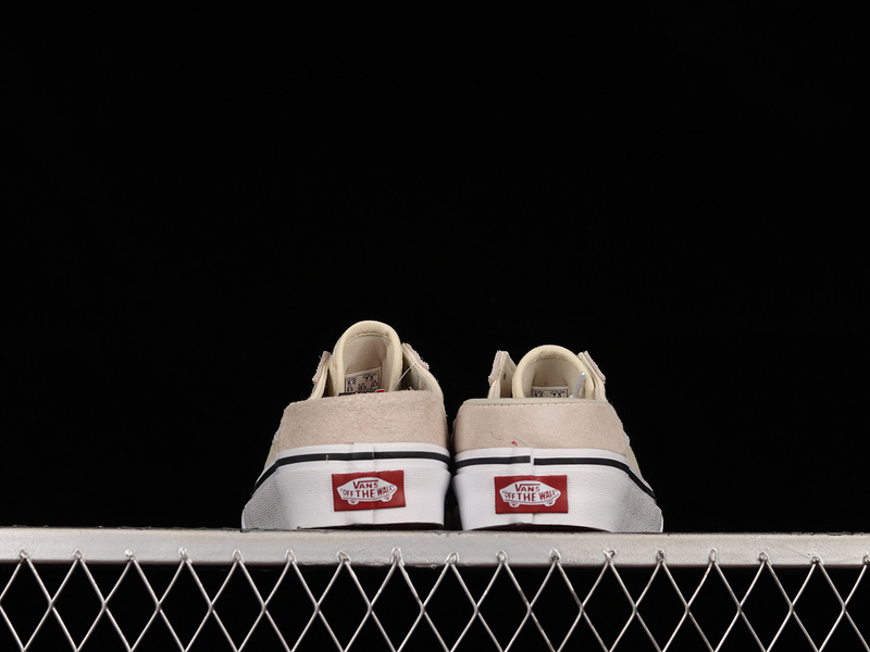 Old Skool Mule Classic White/True White 9