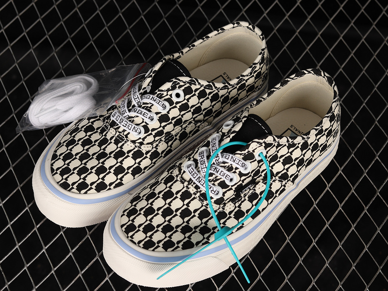 Brain Dead X Og Authentic Lx Black/White/Black 27