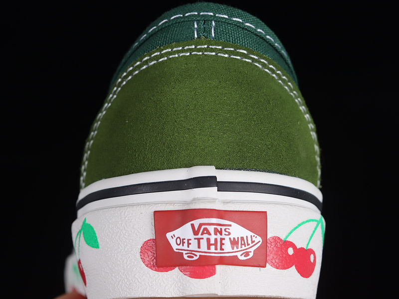 Style 36 Decon Sf Small Cherry Green/White/Black 25