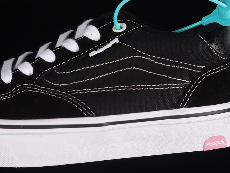 Rowan Pro Black/White 23