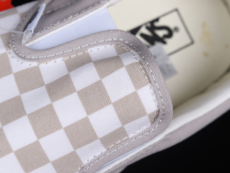 Checkerboard Classic Slip-On Light Khaki/White/Black 9