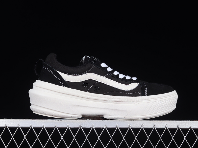 Comfycush Old Skool Overt Cc Skate Shoes Black/White 5