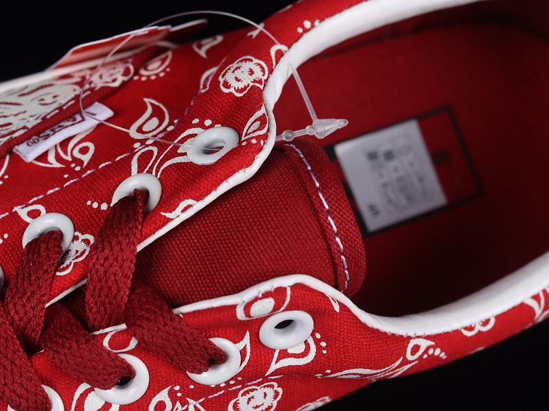 Era Year Of The Rabbit Red/Red/White 23