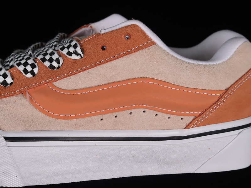 Knu Skool Vlt Lx Peach Dust/White/Black 23