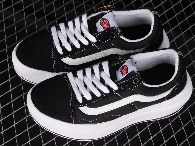 Old Skool Overt Cc Black/Black/White 25