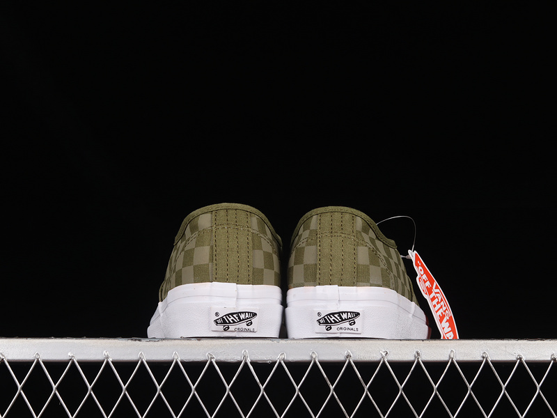 Vault Og Authentic Army Green/Army Green/White 9